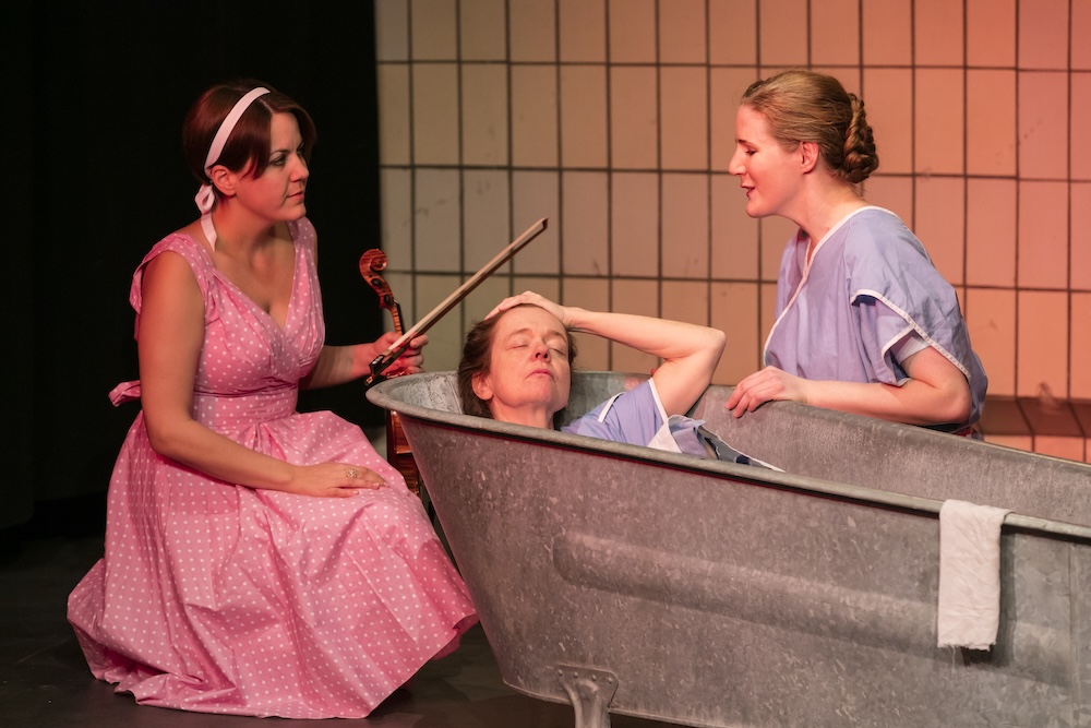 Luftschwimmen dramatische Szene